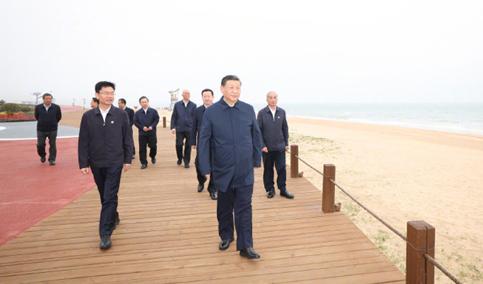 习近平在山东日照市考察调研